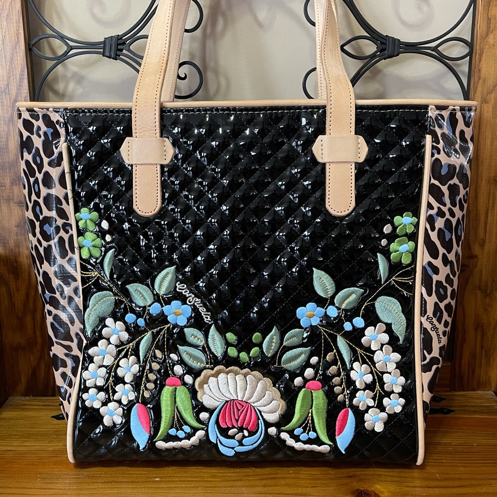 Consuela Classic Tote